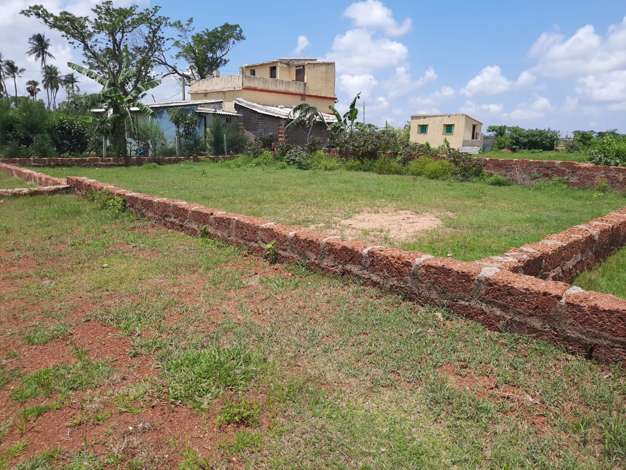 Approach Road